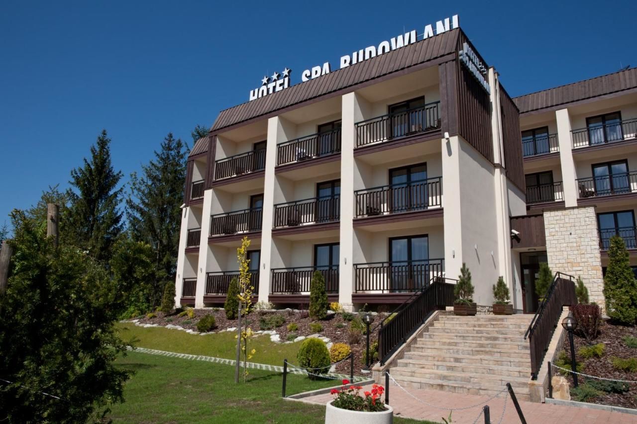 Отель Hotel SPA Budowlani Шавница-9